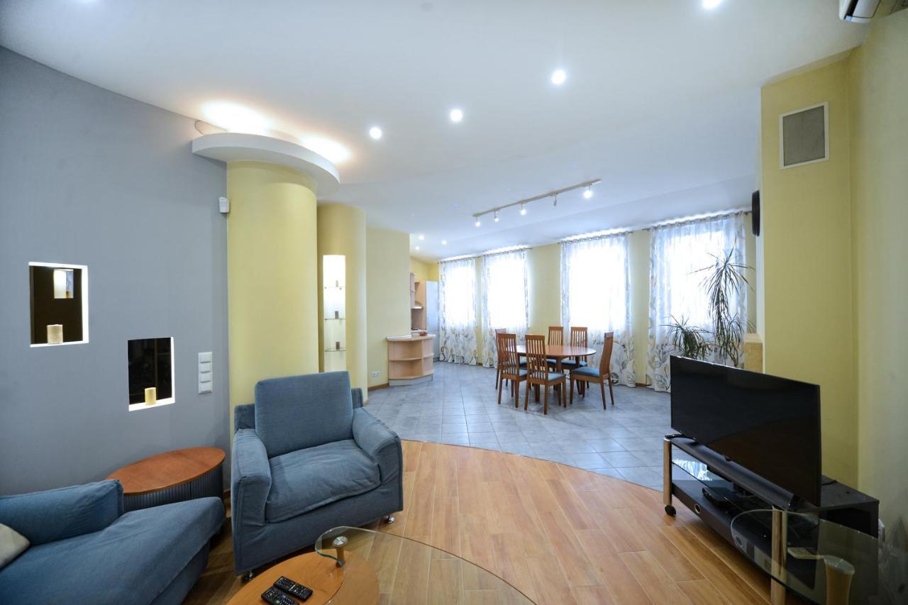 Artol Sophia Apartment Kyiv Exterior photo